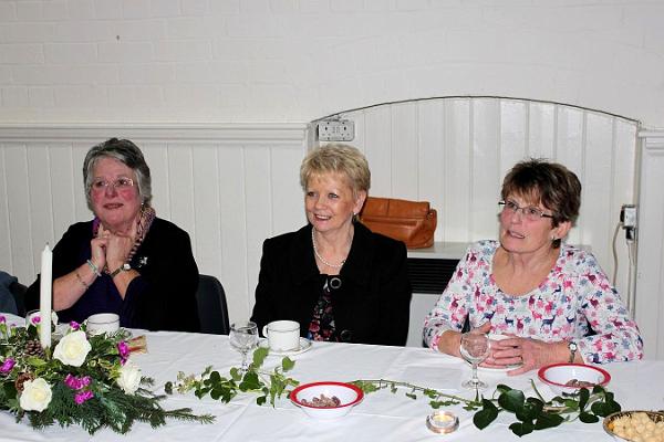 Linda, Pauline and Mary enjoy a cuppa.jpg